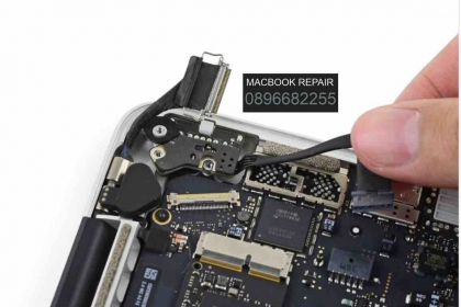 Thay chân sạc MacBook Pro 13
