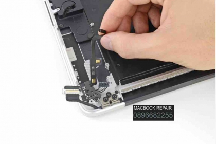 Thay Micro MacBook Pro 15
