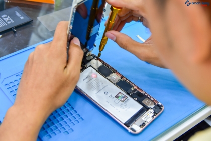 Có cần thiết thay pin iPhone khi đã bị chai ?