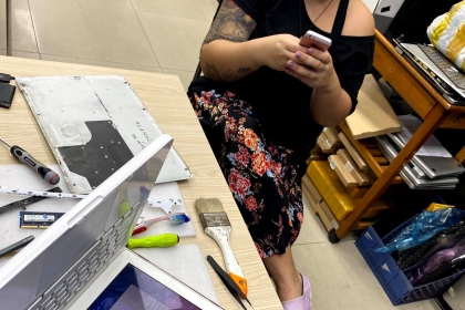 Hỗ trợ kiểm tra và vệ sinh macbook pro 2008 Trắng 