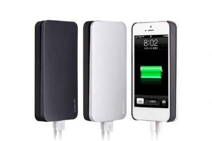 Pin dự trữ iPhone 5 2500mah