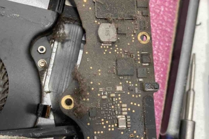 Vệ sinh macbook pro 13 15 inch