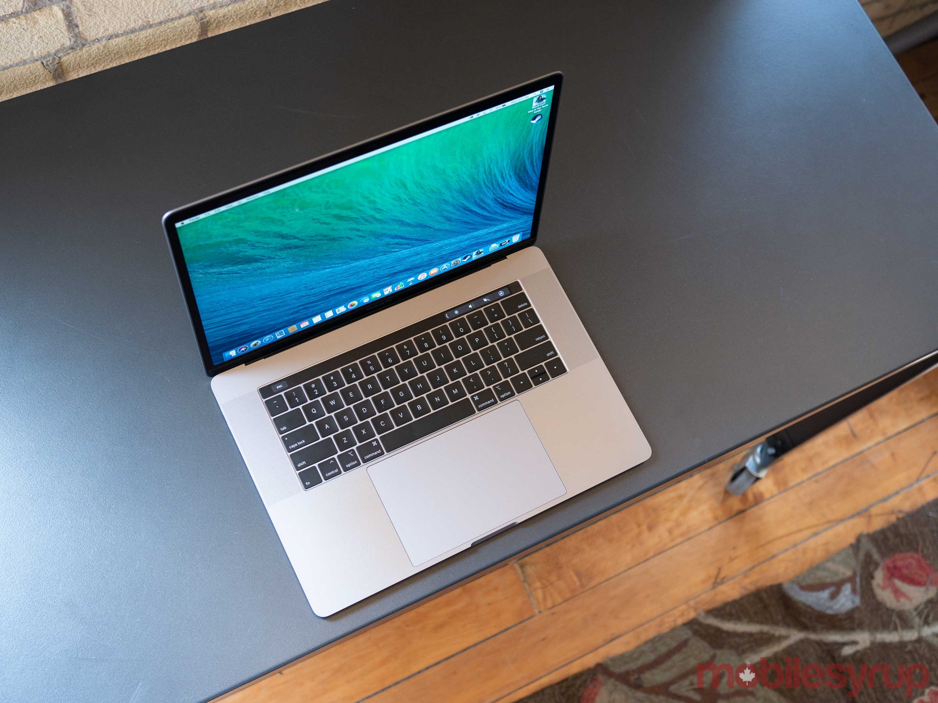 Màn hình macbook bị lỗi